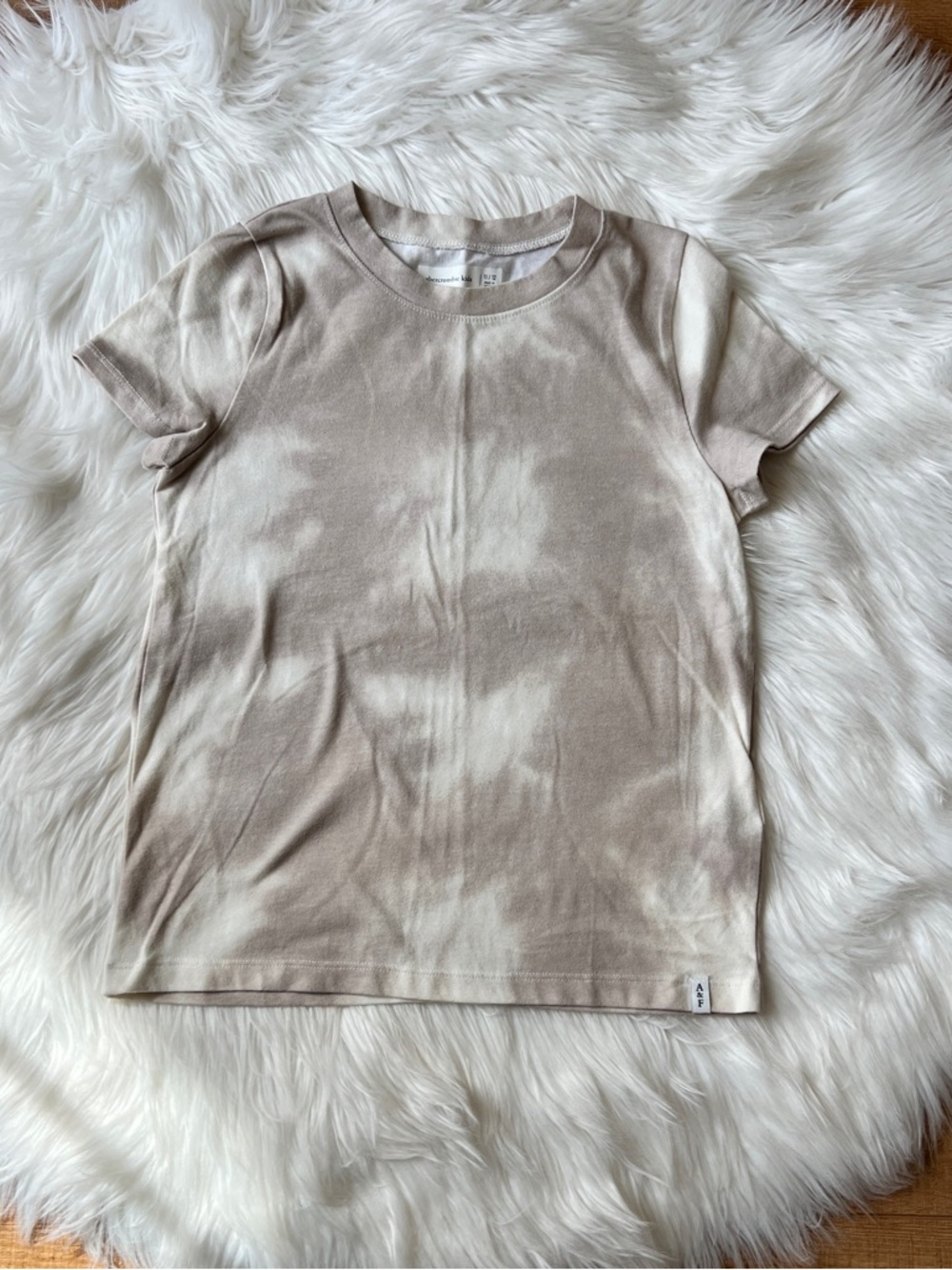 abercrombie kids Tie Dye Neutral Beige Crewneck Tee NWOT